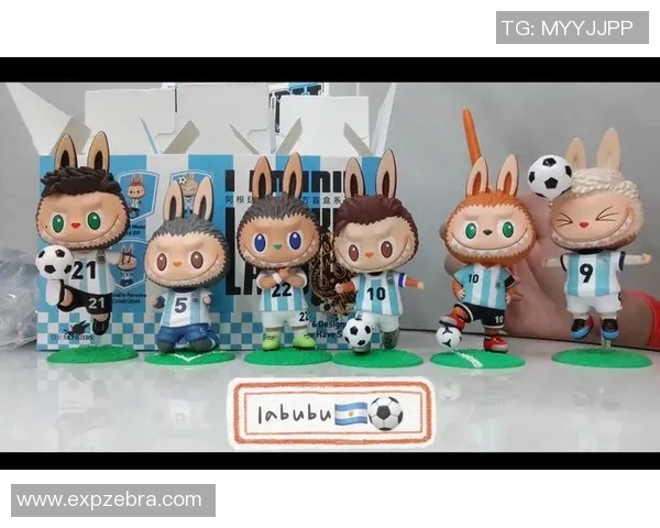 七千元足球球星卡牌盲盒开箱体验 探秘稀有卡片的价值与魅力